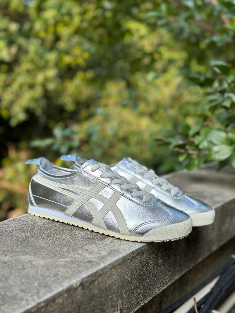Onitsuka Tiger Mexico 66 Women Silver White Metallic Sneakers